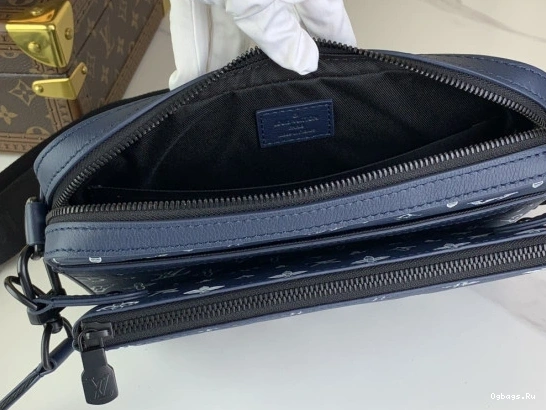 Nano LOUIS cm VUITTON Alpha-24*16*8 0105